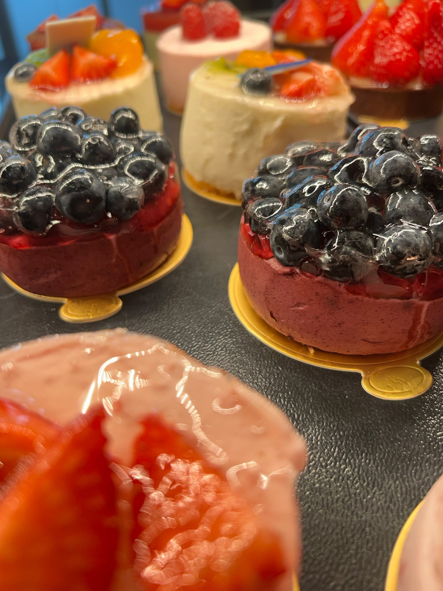 Kleine Törtchen mit Heidelbeeren